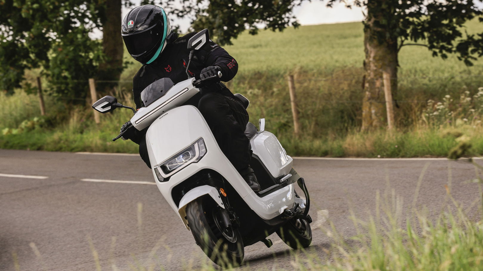 Sunra Robo S 2021 electric scooter review